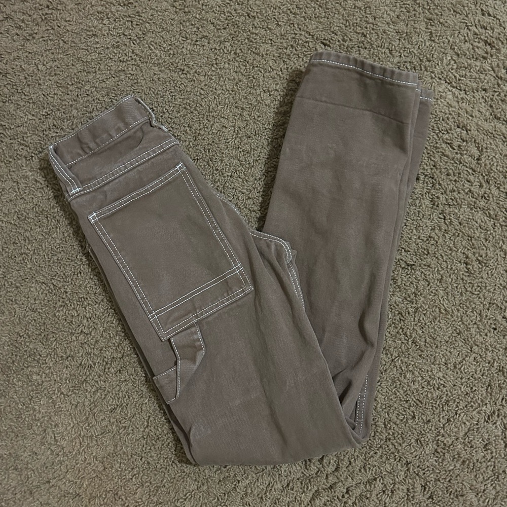 brown mid/low rise brandy melville cargo pants